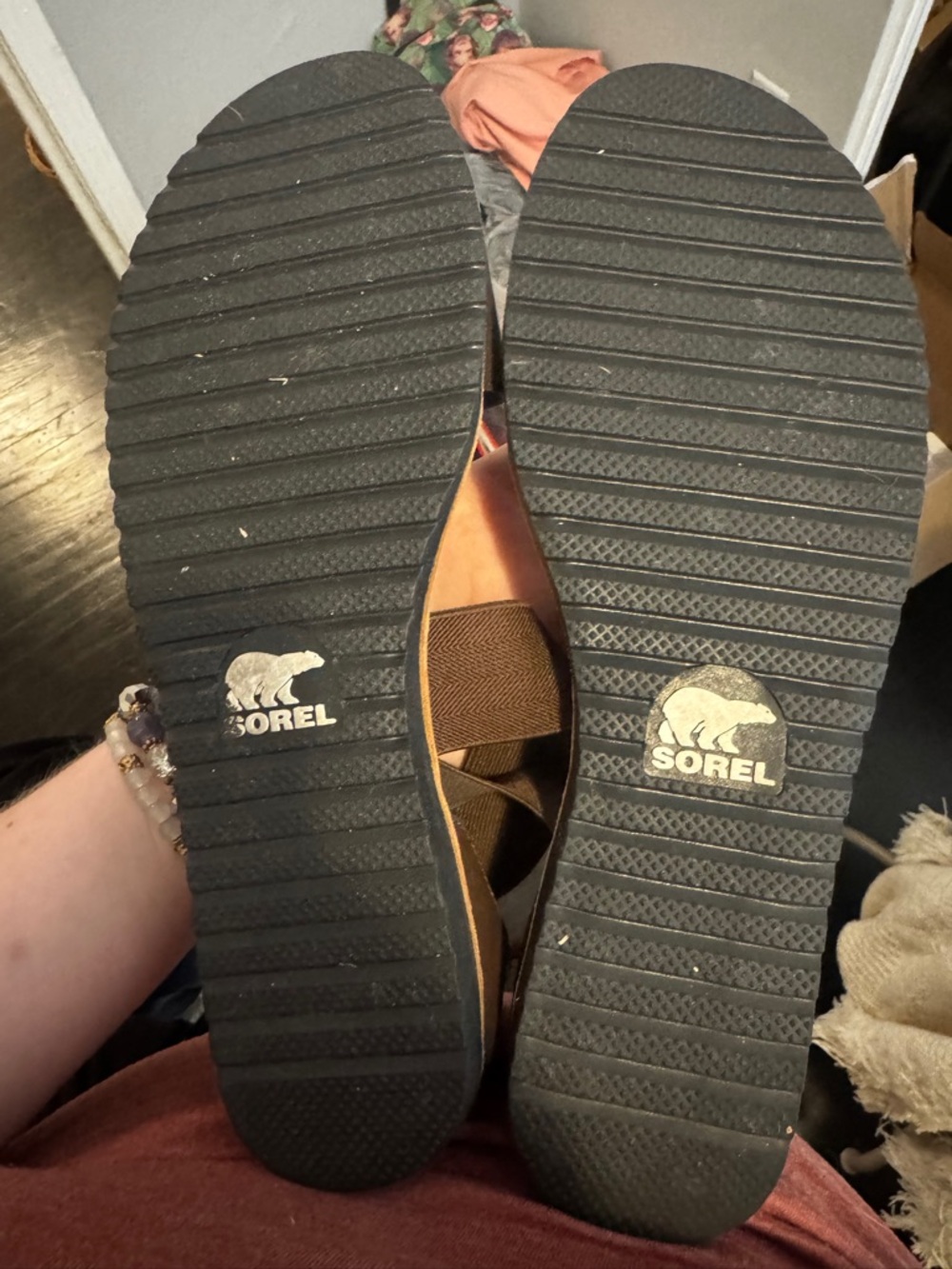 Sorel Ella Women's Leather Pull On Sandal - Picture 4 of 5